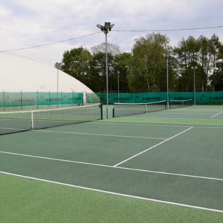Outdoor tennis courts at The Essex